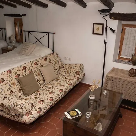 L'arc De Pedra בית נופש וילאפאמס