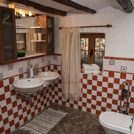 L'arc De Pedra בית נופש