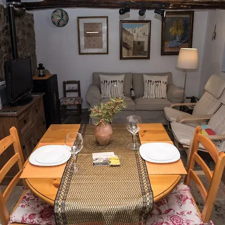 L'arc De Pedra בית נופש